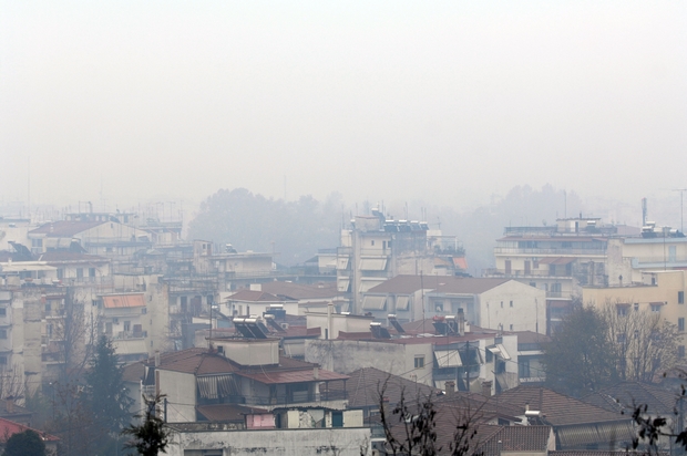 Φθηνό ρεύμα για να σβήσουμε τα τζάκια. Για φθηνό πετρέλαιο, ούτε λόγος