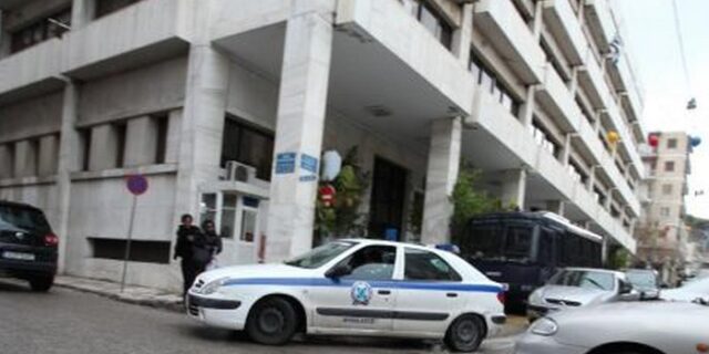 Σύλληψη αστυνομικού στην Πάτρα για διαφθορά