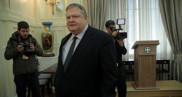 Βενιζέλος: Ο ΣΥΡΙΖΑ έχει βάλει στο στόχαστρό του το ΠΑΣΟΚ, επιδιώκοντας τη διάλυση του Κινήματος