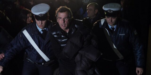 Ο Λιάπης πνίγει τον πόνο του στη Μαλαισία. Επτά συντάκτες του NEWS 247 σχολιάζουν