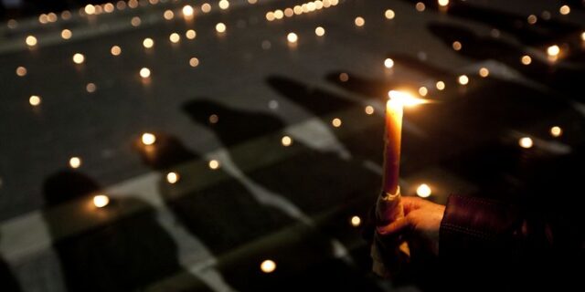 Άνθρωποι χωρίς ρεύμα και θέρμανση στην Ελλάδα του 2013. Αυτή είναι η γνώμη μας