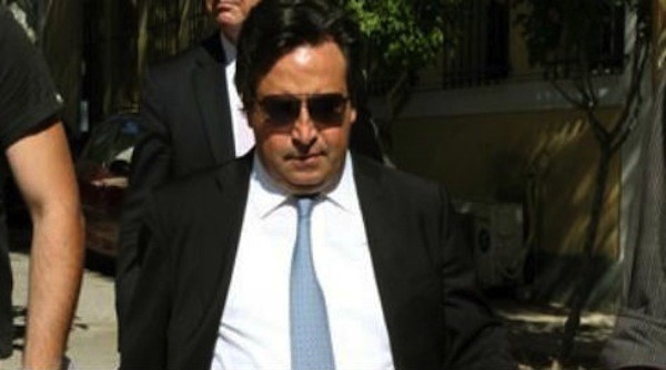 Παραδόθηκε στις Αρχές καταζητούμενος συνεργάτης του Ρέστη