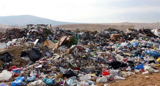 Απίστευτη ομολογία: Μαύρο χρήμα στις χωματερές της Ηλείας