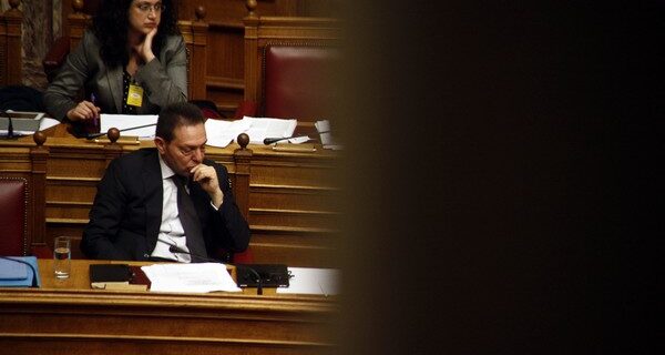 Στουρνάρας: Το 2014 η Βουλή θα ψηφίσει για την επαύριο της κρίσης