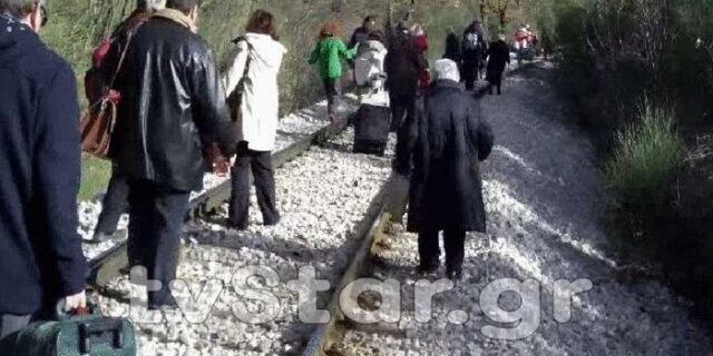 Μετ’ εμποδίων τα δρομολόγια Αθήνα-Θεσσαλονίκη λόγω του εκτροχιασμού