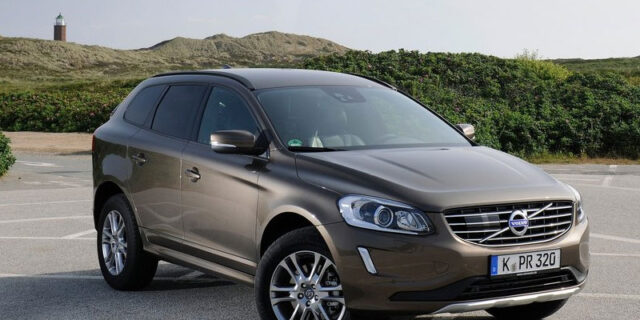 Το νέο Volvo XC60 με τεχνολογία Drive-E και ισχύ 181, 245 και 306 ίππων