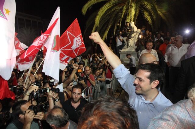 Νίκη του ΣΥΡΙΖΑ και διάλυση του ΠΑΣΟΚ βλέπει η JP Morgan