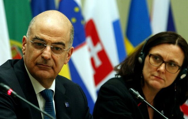 Δένδιας: Η τρομοκρατία θα εκμεταλλευτεί την παράνομη μετανάστευση