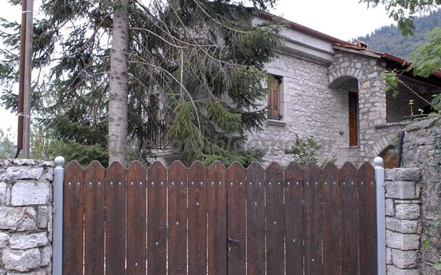“Καίει” τον Λιάπη ο δήμος Καρπενησίου: Έκρυψε 163 τ.μ. για να γλιτώσει 250 ευρώ ετησίως