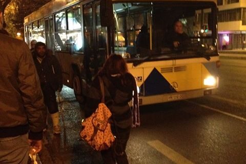Καταγγελία: Άστεγος “έφαγε πόρτα” από οδηγό λεωφορείου