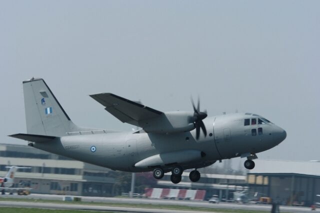 Αεροσκάφος C-27J της Πολεμικής Αεροπορίας μετέφερε στην Πίζα 48χρονη για μεταμόσχευση ήπατος