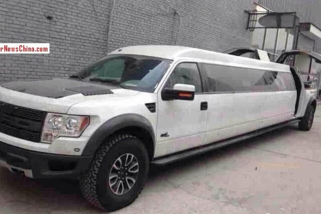 Στην Κίνα, το Ford F-150 Raptor σε έκδοση λίμο με πόρτες Gullwing και μια τέντα