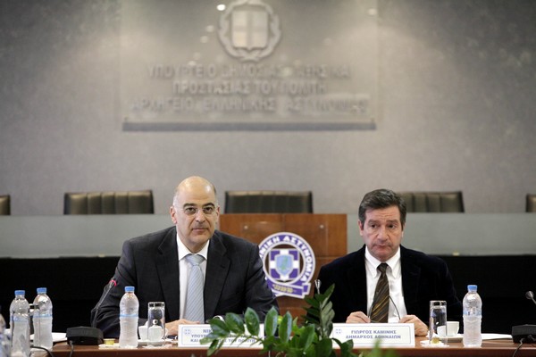 Δένδιας: Οι Αρχές επιτελούν ευσυνείδητα το καθήκον τους να οδηγούν στις φυλακές αυτούς που πρέπει
