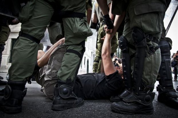 Στην έβδομη θέση στις περισσότερες καταγεγραμμένες παραβιάσεις ανθρωπίνων δικαιωμάτων βρίσκεται η Ελλάδα