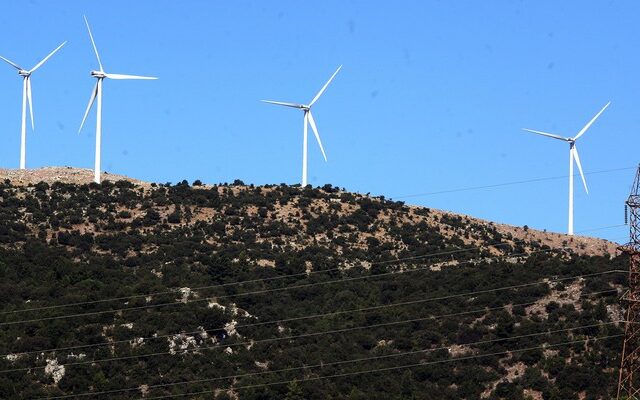 “Πράσινο” από το ΥΠΕΚΑ για επτά αιολικά πάρκα σε Ημαθία και Κοζάνη