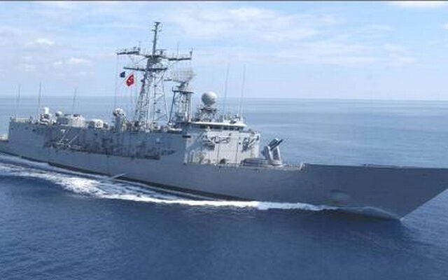 “Βόλτα” μέχρι την Εύβοια από τουρκική φρεγάτα