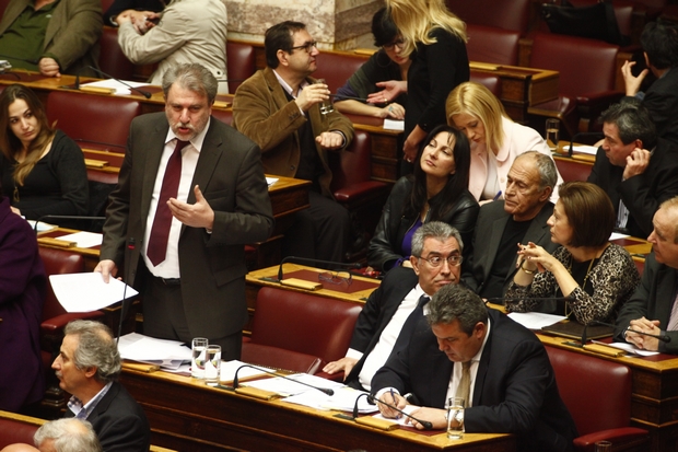 Μήνυση Μαριά στον Ντινόπουλο επειδή τον είπε Πασόκο