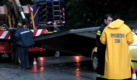 Καθίζηση υπέστη η οδός Φιλολάου στο Παγκράτι λόγω βροχόπτωσης