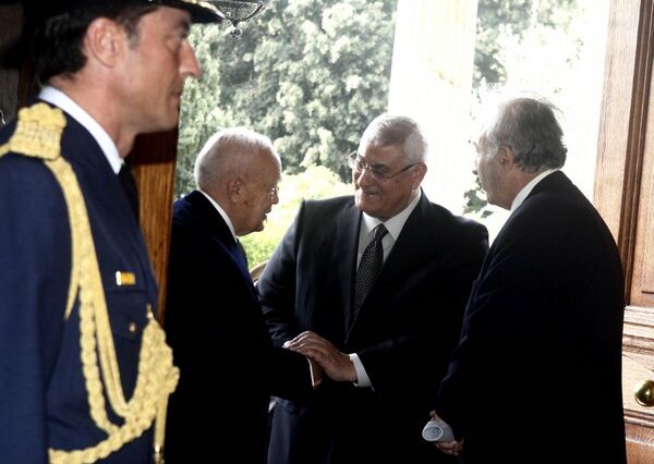 Παπούλιας: Κορυφαία προτεραιότητα της ελληνικής εξωτερικής πολιτικής το Κυπριακό