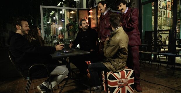 “Τέρμα οι κακές ειδήσεις! Βγείτε και διασκεδάστε”