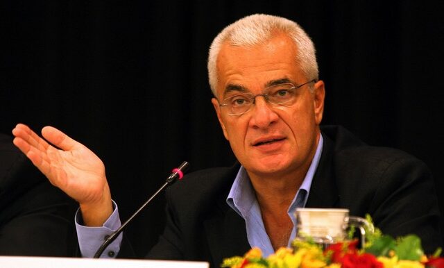 Πρετεντέρης για τον απειλητικό φάκελο: “Δεν με τρόμαξαν. Τζάμπα οι σφαίρες, τζάμπα το χαρτί”
