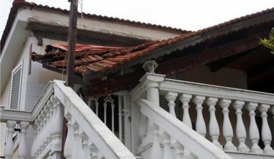 Δραματικός απολογισμός μετά τον εγκέλαδο: Πάνω από 500 σπίτια ακατάλληλα στην Κεφαλλονιά