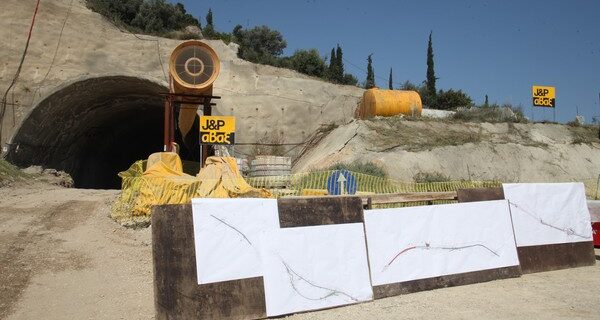 Έχουν πάρει σχεδόν 4 δισ. ευρώ για τα έργα και έχουν φτιάξει το… 36% των αυτοκινητόδρομων