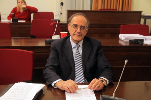 Ένα δισ. ευρώ το χρόνο η απώλεια από το λαθρεμπόριο καυσίμων