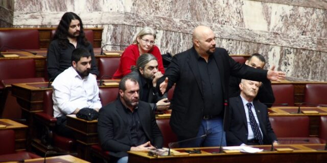 Η Χρυσή Αυγή στο ΣτΕ για την αναστολή χρηματοδότησής της