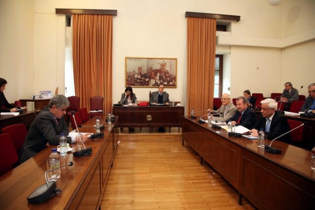 Νεράντζης: Δεν περιλαμβάνονται ονόματα στη λίστα Νικολούδη