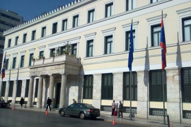 Moody’s: Aναβάθμισε το Δήμο Αθηναίων σε Caa3