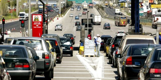 Κανένας σταθμός διοδίων εντός της Αττικής, αποφάσισε η περιφέρεια