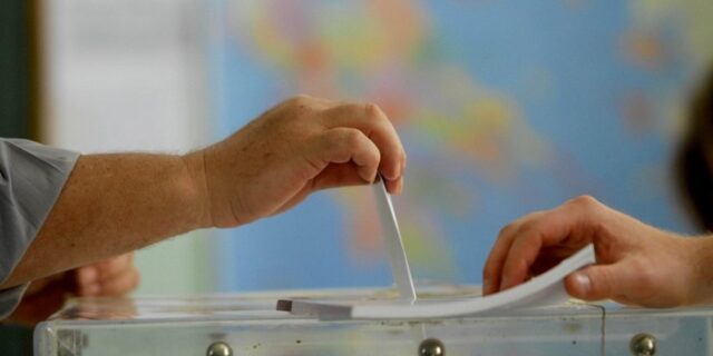 Πώς θα ψηφίσουν ετεροδημότες, ένστολοι και ναυτικοί στις εκλογές του Μαΐου
