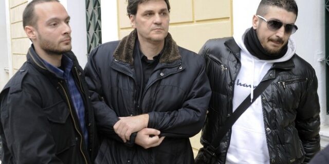 Η ώρα της αλήθειας για τον “έκπτωτο” Άγγελο του Ταχυδρομικού Ταμιευτηρίου