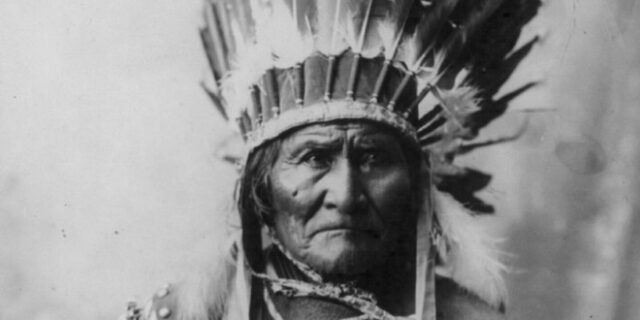 Μηχανή του Χρόνου: Τζερόνιμο: «Δεν έπρεπε να παραδοθώ». Ο θρυλικός Ινδιάνος που αντιστάθηκε στον αμερικανικό στρατό