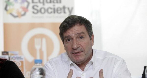 Καμίνης: Παρέλαβα την πόλη στη χειρότερη φάση της μετά τη γερμανική κατοχή