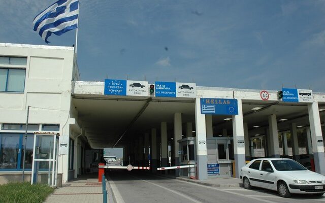 Μπλόκο σε 15 κιλά κοκαΐνης στον Έβρο
