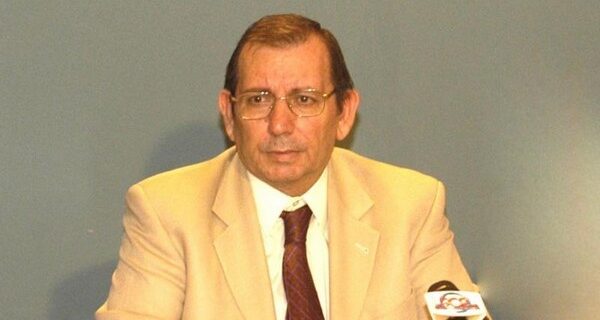 Απεβίωσε ο Ορέστης Κολοζώφ