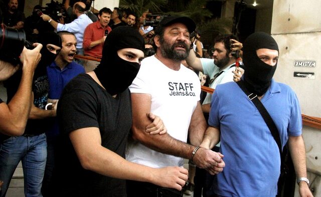Τα SMS, που δείχνουν πώς λειτουργούσε η Χρυσή Αυγή