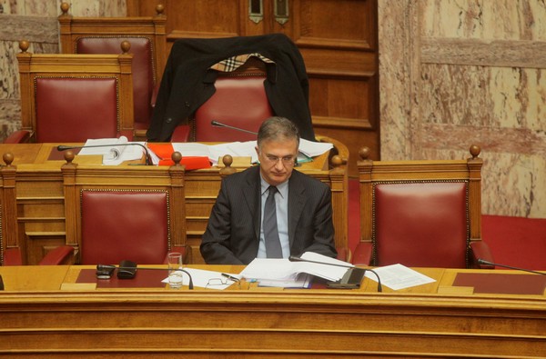 Μαυραγάνης: Δεν θα υποχωρήσουμε για τη φορολόγηση καταθέσεων στην Ελβετία