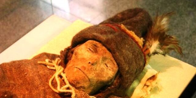 Μηχανή του Χρόνου: Οι λευκές μούμιες της Κίνας και οι ενδείξεις ότι οι Έλληνες του Μεγάλου Αλεξάνδρου, έφθασαν μέχρι την αρχαία Κίνα