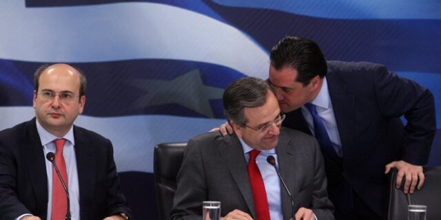 Μέτρα κατά της γραφειοκρατίας εξήγγειλε ο Σαμαράς: Αυθημερόν και ηλεκτρονικά η αδειοδότηση των επιχειρήσεων