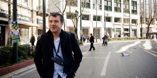 Ένα κορόιδο πεθαίνει, δέκα γεννιούνται
