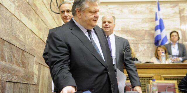 Βενιζέλος: Είναι αδιανόητο η Κυβέρνηση να έχει οποιαδήποτε επαφή με Ναζιστές και ρατσιστές
