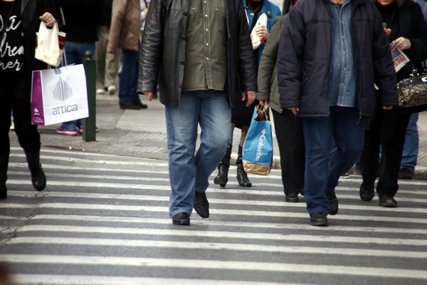 Οι Έλληνες “ξέχασαν” την απόδειξη. Ακόμα μια θλιβερή πρωτιά στην ΕΕ