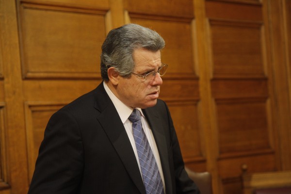 Διαφωνεί ο Γ. Βλάχος με τη ρύθμιση για το γάλα