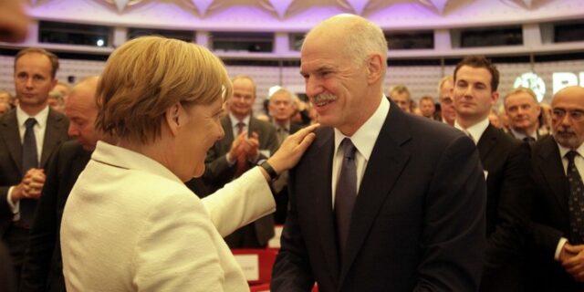 Μια βραδιά δολοπλοκιών, εκβιασμών και δακρύων στις Κάννες…