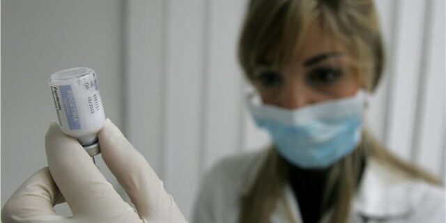 Σπάει ρεκόρ στη θνητότητα της γρίπης η Ελλάδα. Εκστρατεία ζωής από τον ΙΣΑ