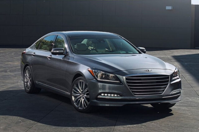 Hyundai Genesis. Χτυπάει με αξιώσεις την πόρτα στην πολυτελή κατηγορία