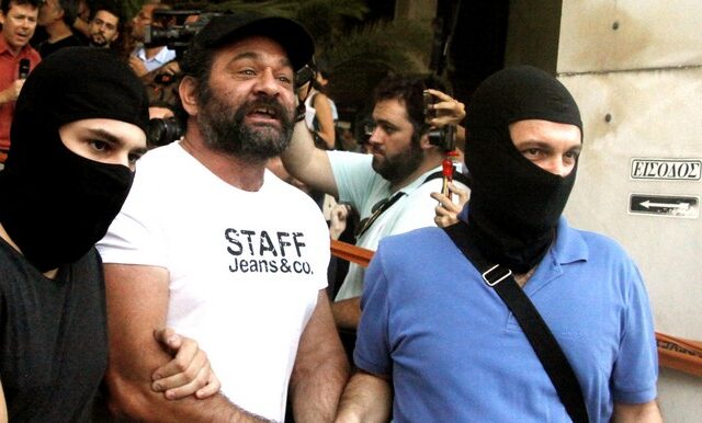 Νέες αποκαλύψεις για τη Χρυσή Αυγή: Αυτοκίνητο μισθωμένο για τη Βουλή και τον Λαγό, στην επίθεση σε στέκι στην Ηλιούπολη